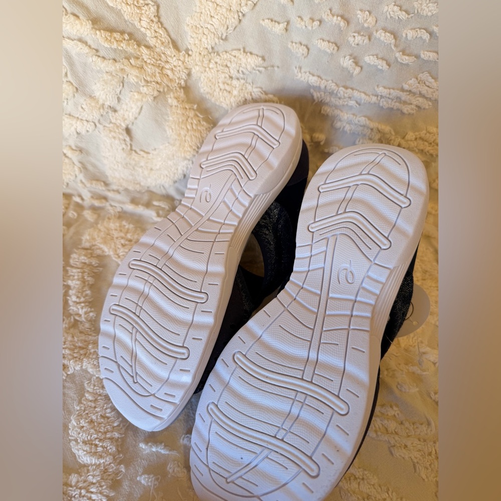 Easy Spirit Dark Blue Patterned Slip-Ons #499 - Picture 2 of 4